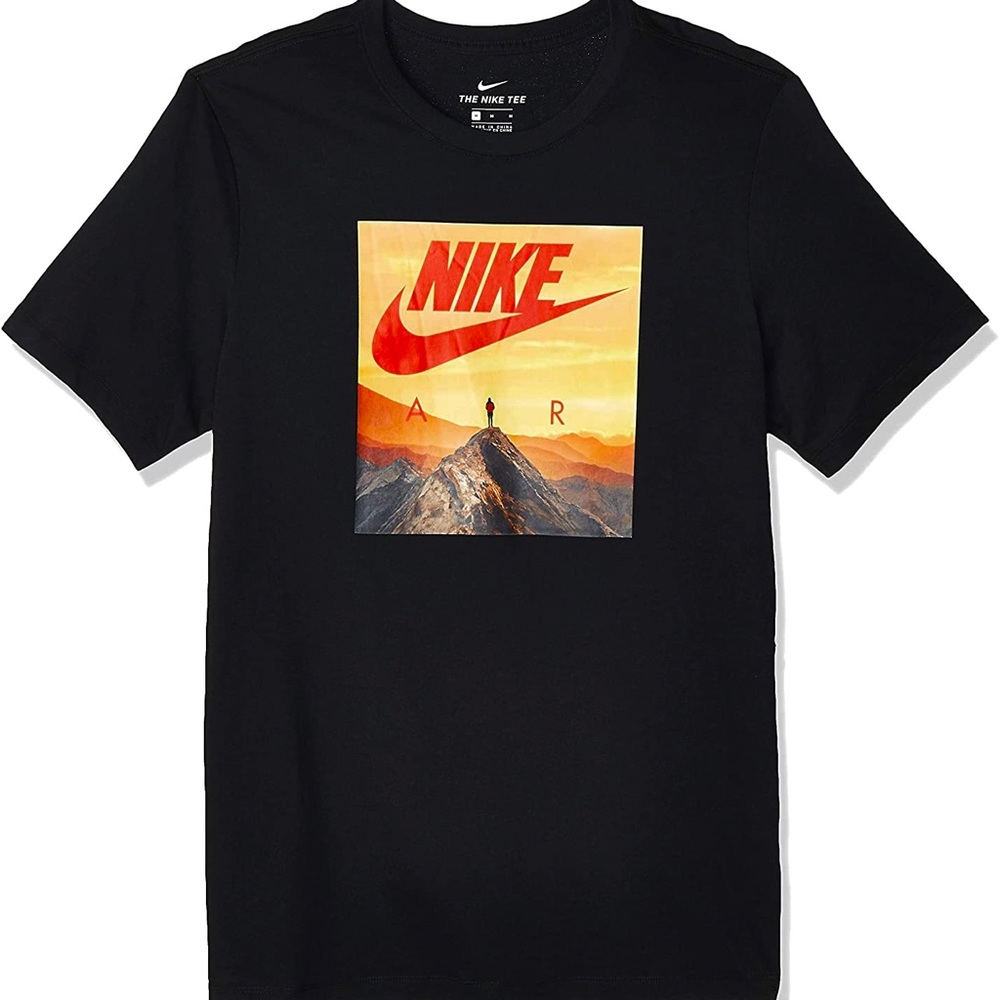 NIKE SPORTSWEAR MOUNTAIN SUNSET GRAPHIC T-SHIRT